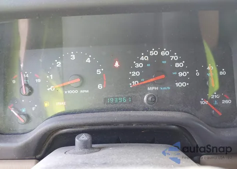 2002 Jeep Wrangler Sahara z USA, uszkodzony, nr VIN 1J4FA59S32P744124